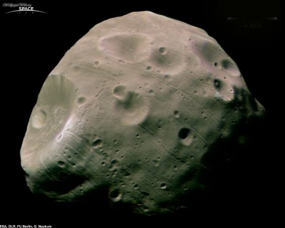 best2004_phobos_1280.jpg